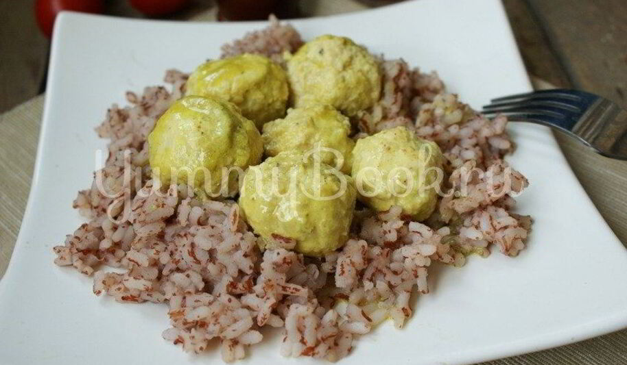 Рецепт куриных фрикаделек в соусе из кокосового молока