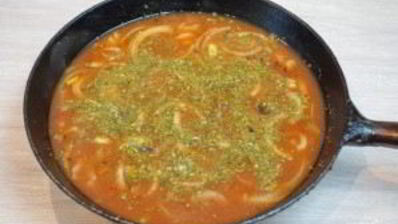 острые фрикадельки в томатном соусе