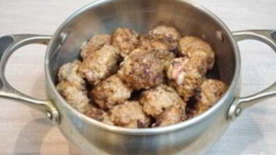 острые фрикадельки в томатном соусе