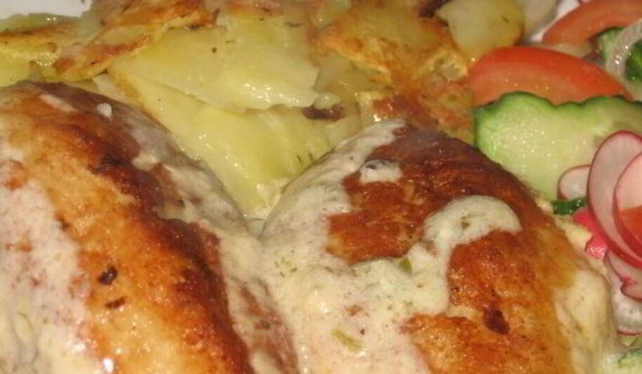 Рецепт рыбных фрикаделек в сметанном соусе