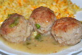Свиные фрикадельки в горчично-медовом соусе