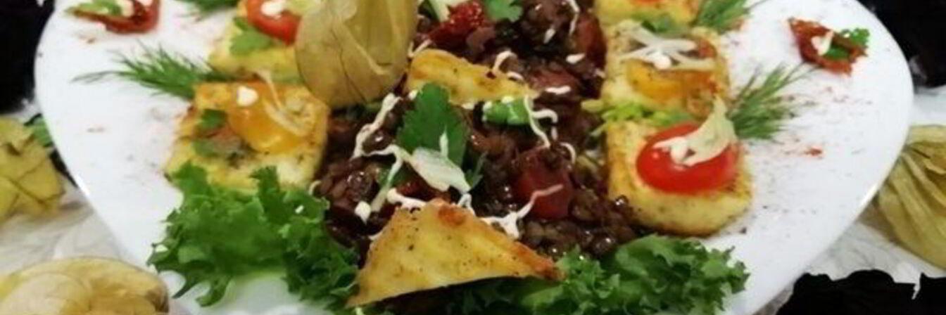 Чечевица с лисичками и жареным адыгейским сыром