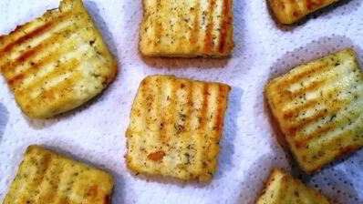 чечевица с лисичками и жареным адыгейским сыром