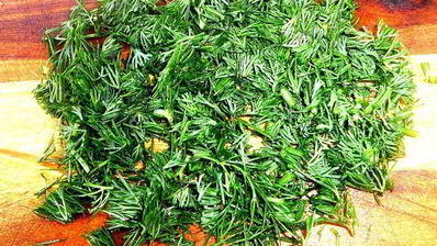 картофель по-деревенски с чесноком и укропом