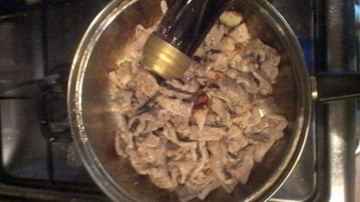 молодой картофель со свининой