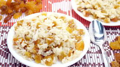 рис с изюмом