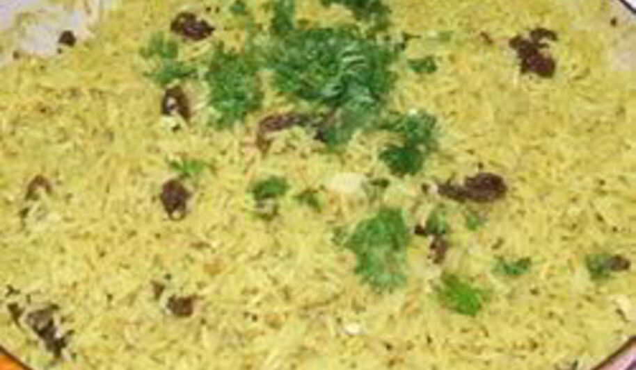 Рецепт восточного риса с кокосовым молоком, изюмом и орехами кешью