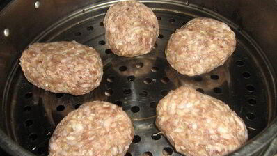 голубцы ленивые паровые под овощным соусом