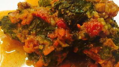 голубцы в свекольной ботве