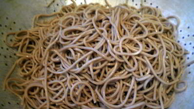 гречневая лапша с овощами и мясом