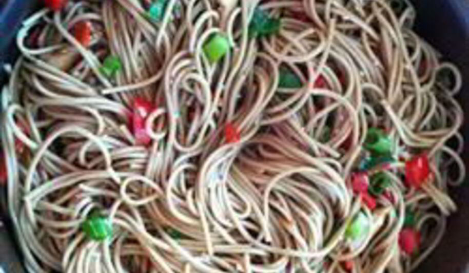 Рецепт гречневой лапши соба с кунжутными семечками