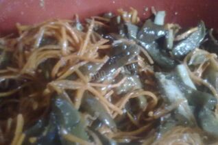 Грибы по-корейски пальчики оближешь