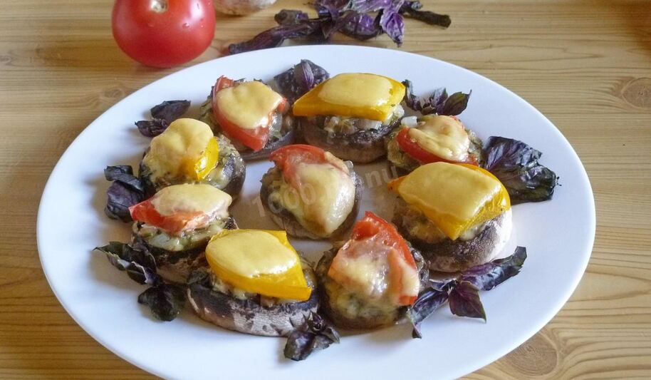Рецепт грибов с сыром и помидорами в духовке