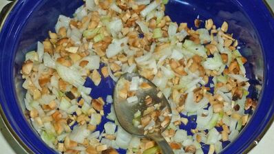 грибы с сыром и помидорами в духовке