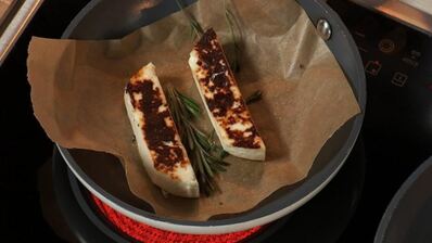 лисички с жареным адыгейским сыром