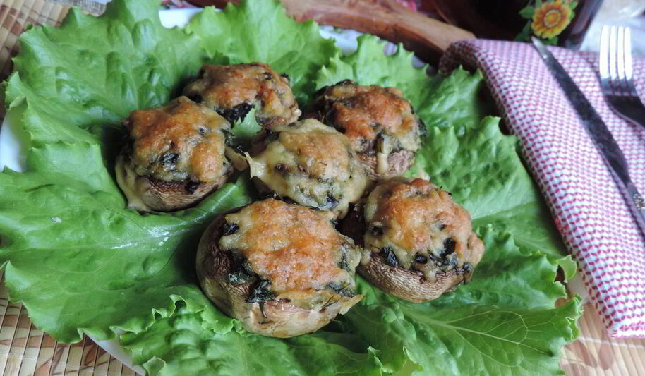 Рецепт шампиньонов, фаршированных зеленым луком