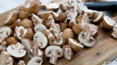 шампиньоны на шпажках