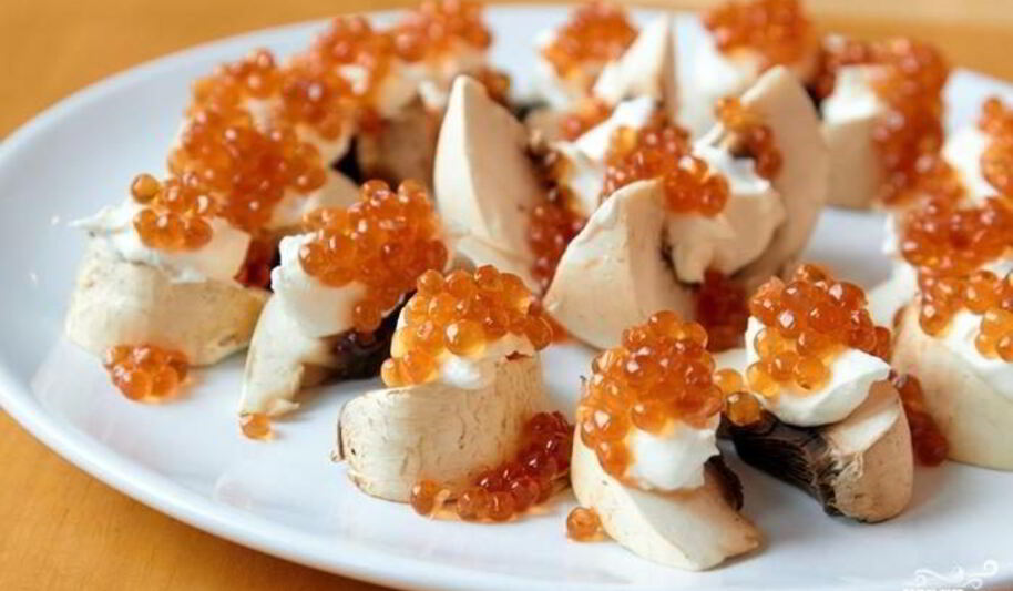 Рецепт шампиньонов с красной икрой