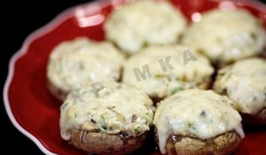 Рецепт шампиньонов с курицей и сыром