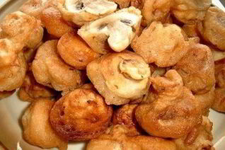 Шампиньоны, зажаренные в тесте