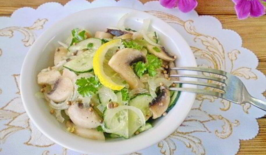 Рецепт сыроедческих шампиньонов