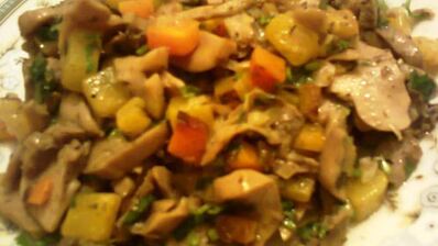 тушеные шампиньоны с тыквой и орегано