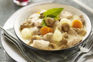 Тушеные вешенки со сметаной