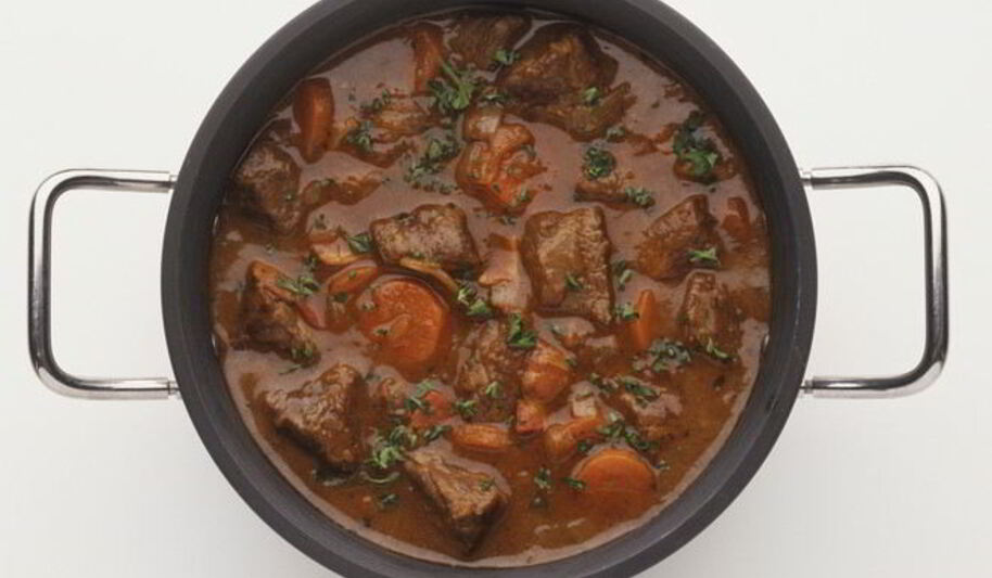 Рецепт гуляша из говядины с подливкой