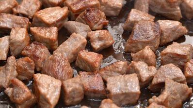 гуляш из говядины в мультиварке