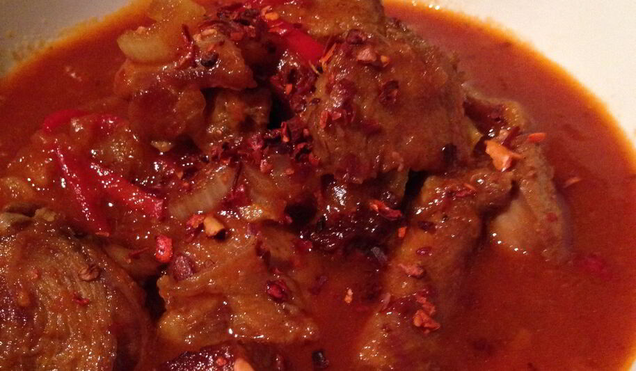 Рецепт гуляша из индейки с абрикосами