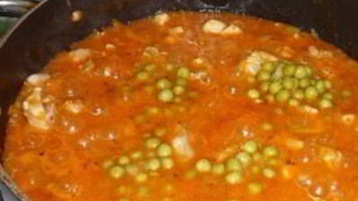 гуляш из курицы с подливкой