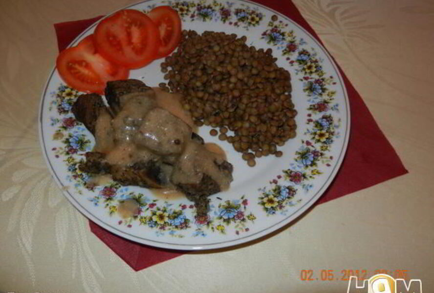 Гуляш на пару с зеленой чечевицей