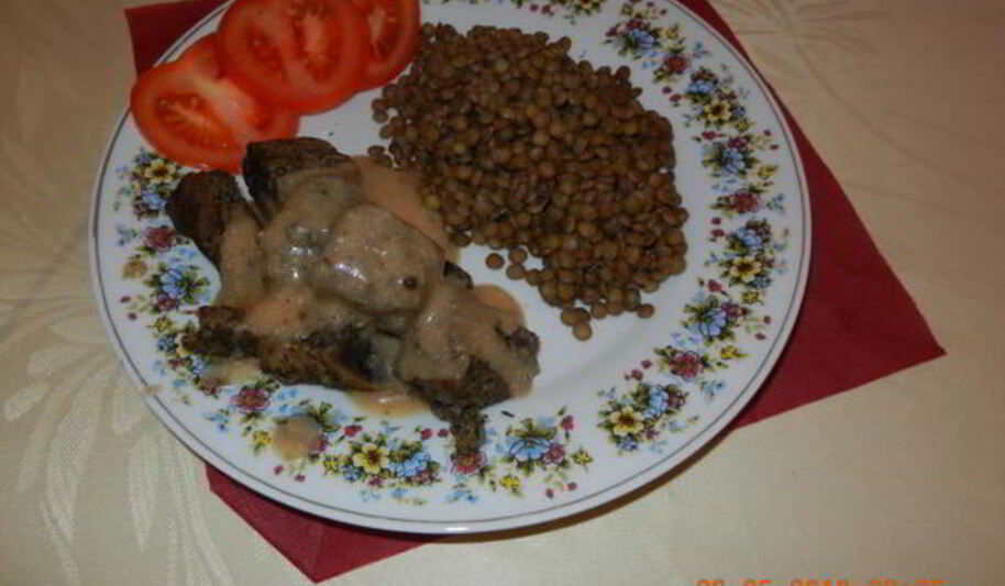 Рецепт гуляша на пару с зеленой чечевицей