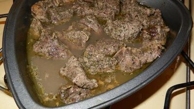 гуляш на пару с зеленой чечевицей