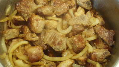 гуляш с квашеной капустой