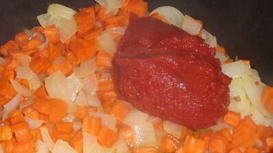 суп-гуляш с шеей индейки