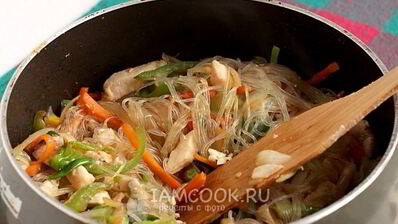 китайская лапша с курицей