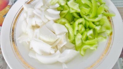 казан котлеты, котлеты в кастрюле