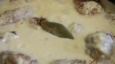 котлеты в молочном соусе