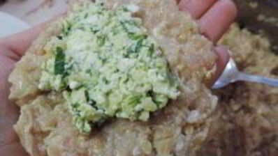 куриные котлеты с начинкой