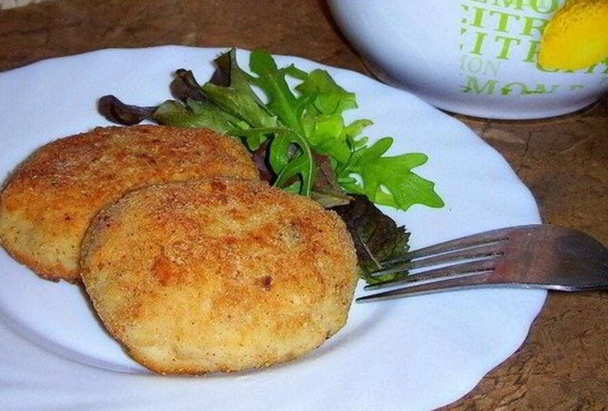 Рыбные котлеты из пеленгаса