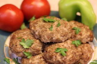 Сочные котлеты в духовке