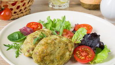 запеченные куриные котлеты с песто