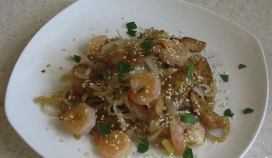 Рецепт лапши по-сингапурски с креветками