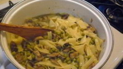 лапша с грибами