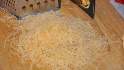 лазанья с кабачками и помидорами с сыром джюгас