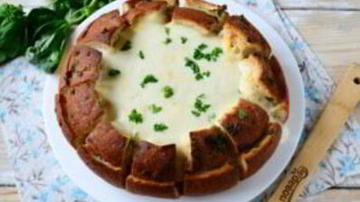 лазанья в цветущем хлебе