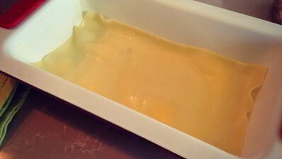 сладкая лазанья с яблоками, некторинами, грецкими орехами и курагой