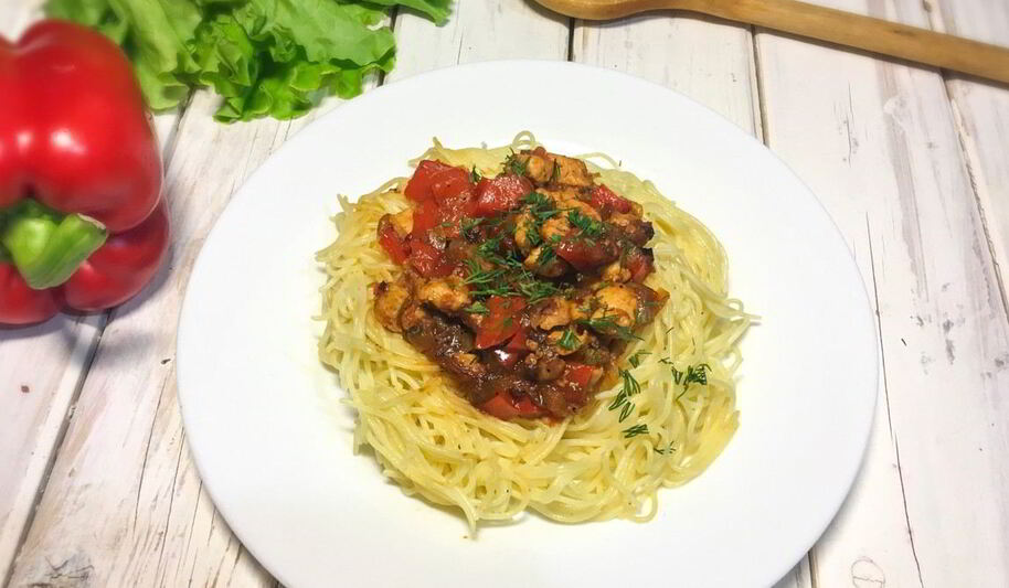 Рецепт гнезда из спагетти с куриным филе