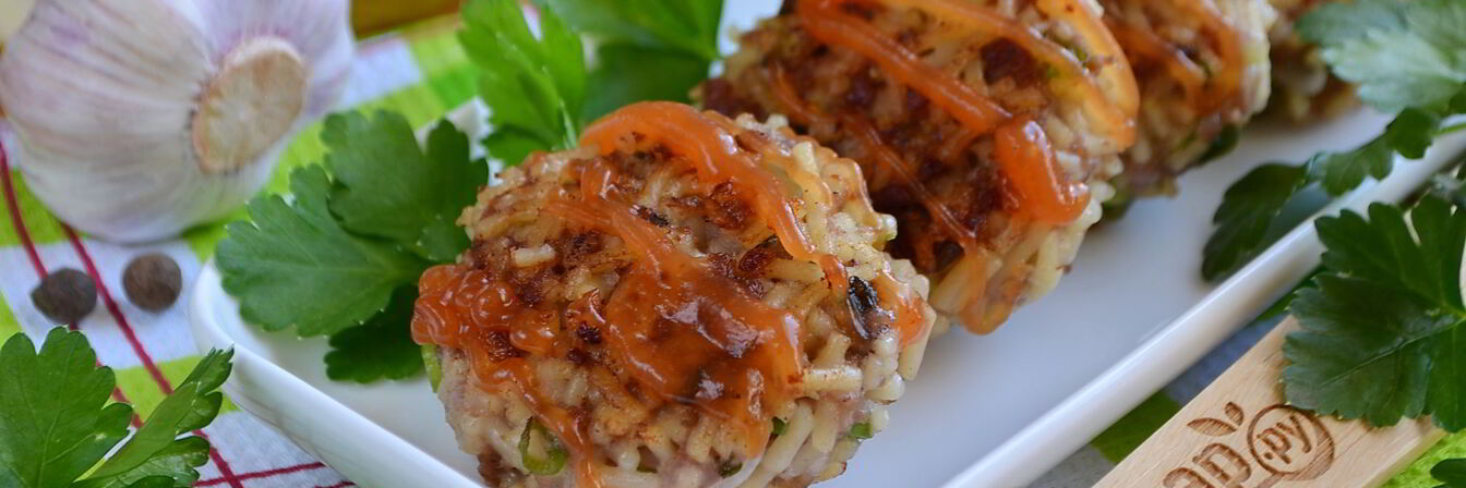 Оладушки из фарша и спагетти